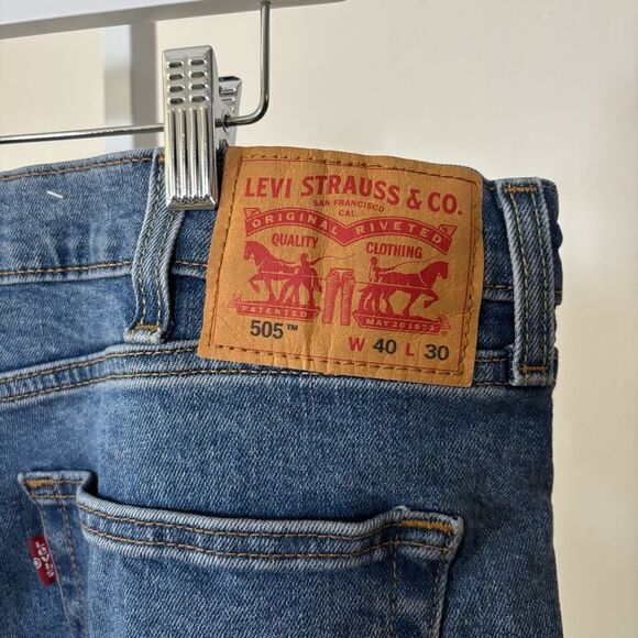 LEVIS Classic Blue Denim Jeans men’s 505 regular fit 40x30 men’s - Picture 2 of 6